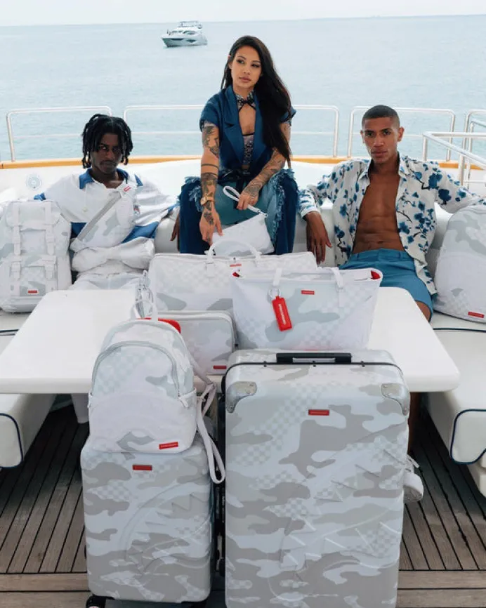 3AM LE BLANC SHARKNAUTICS HARDSHELL FULL-SIZE LUGGAGE